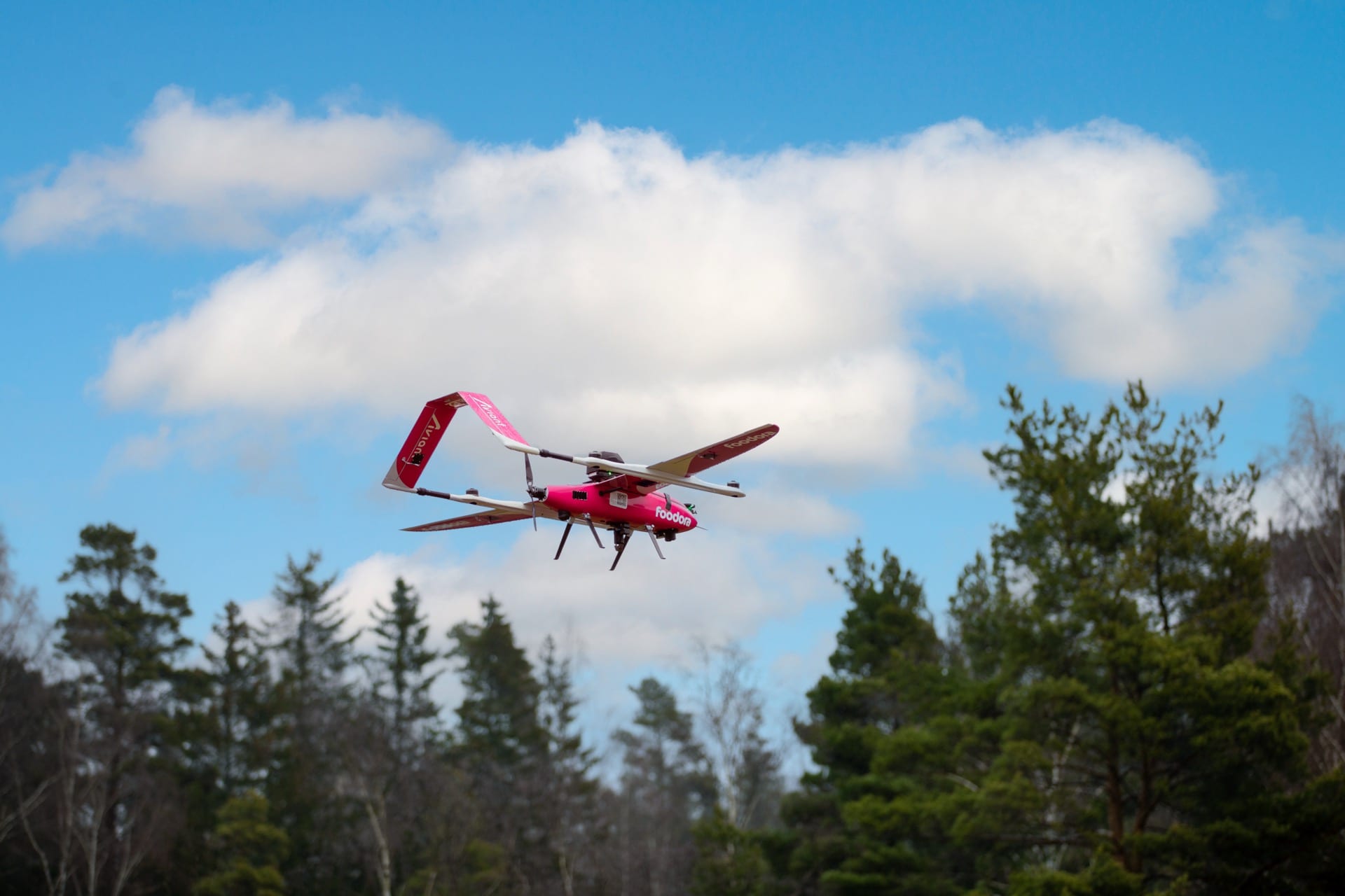 Foodora autonomous delivery drone in Sweden